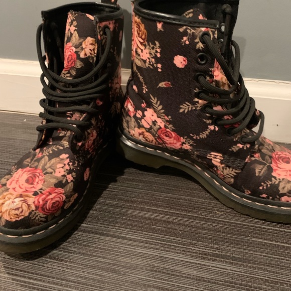 Floral Doc Martens - Picture 3 of 8